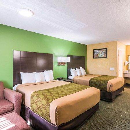 Econo Lodge Hesperia - Victorville I-15 Buitenkant foto