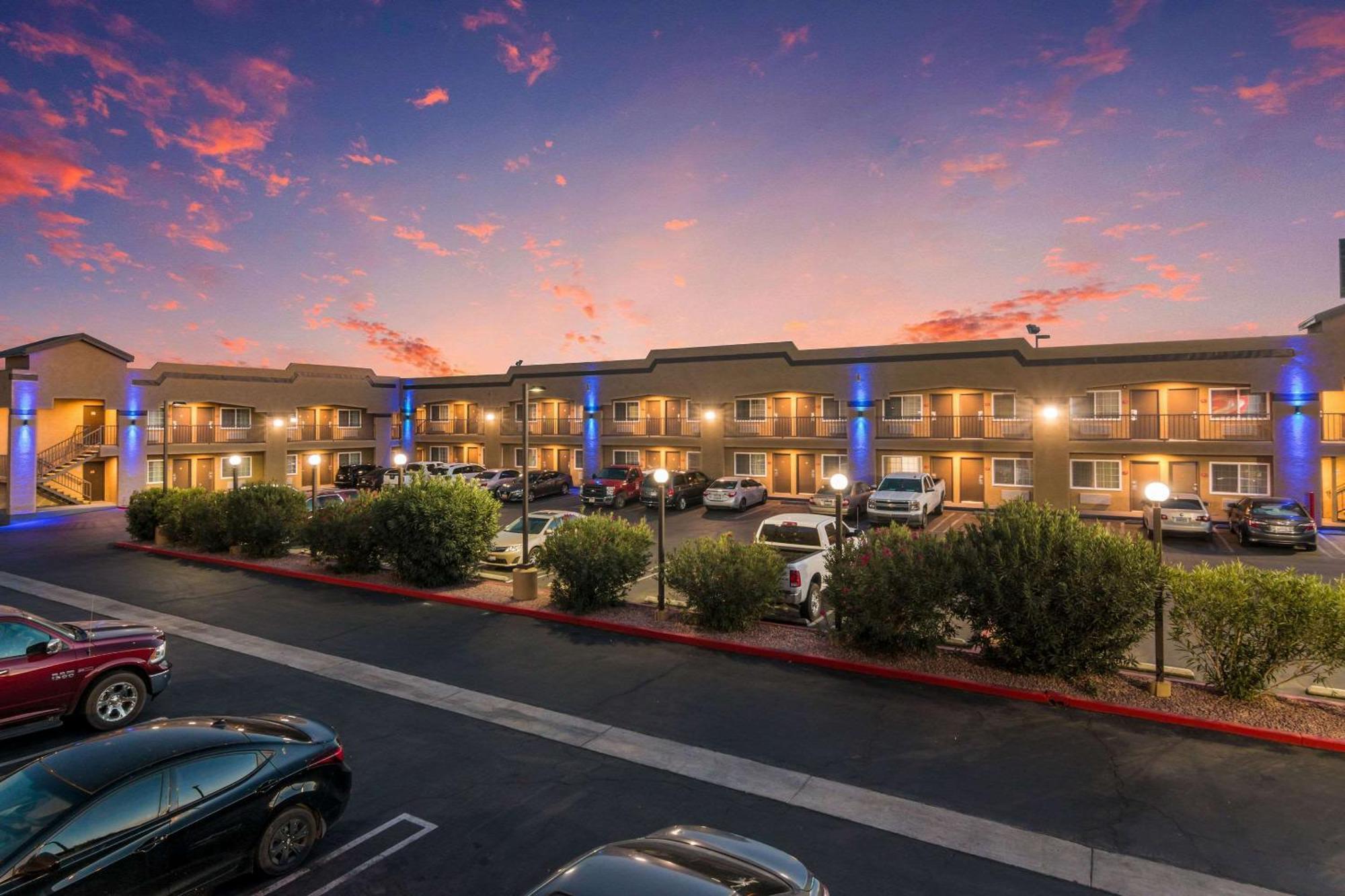 Econo Lodge Hesperia - Victorville I-15 Buitenkant foto
