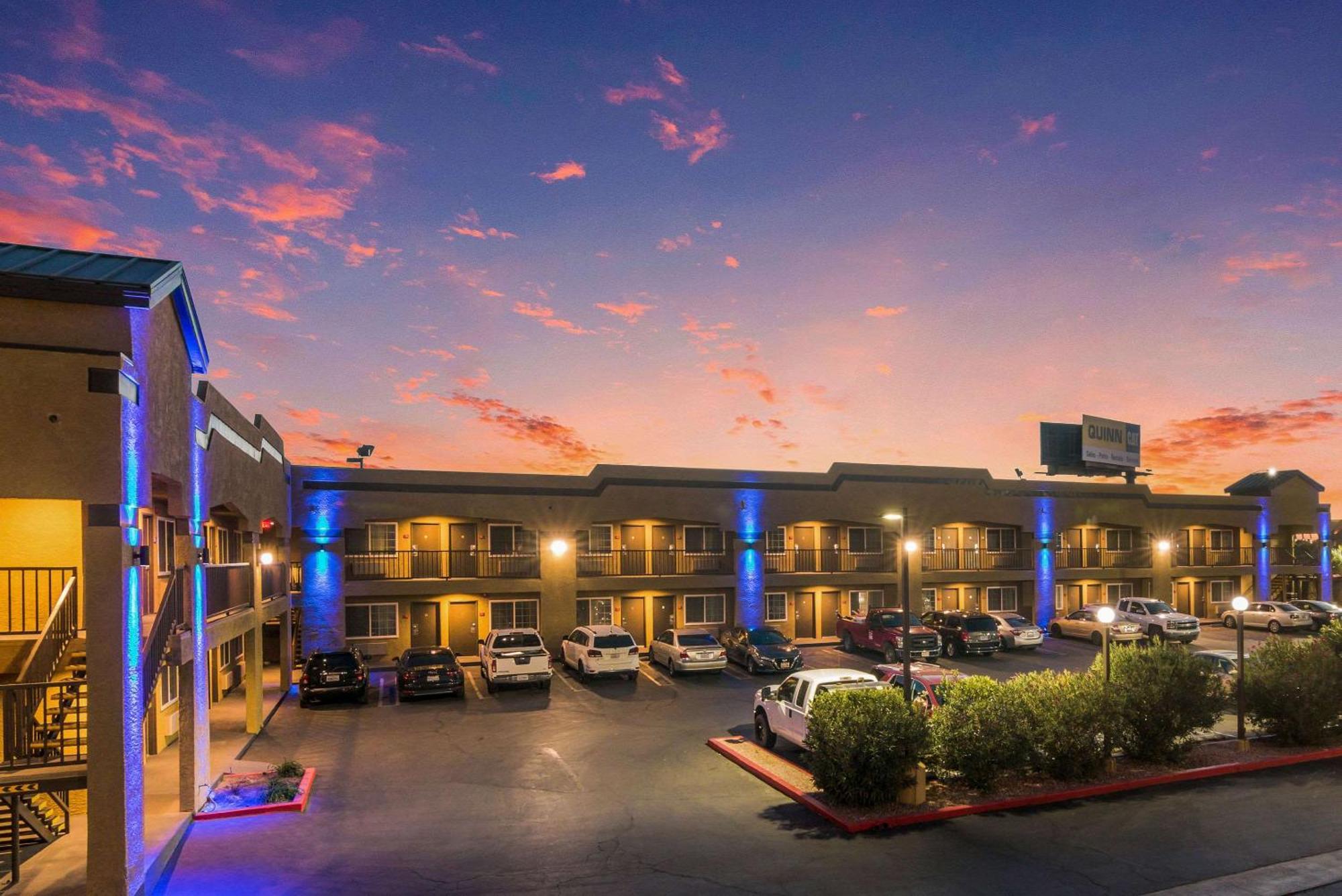 Econo Lodge Hesperia - Victorville I-15 Buitenkant foto