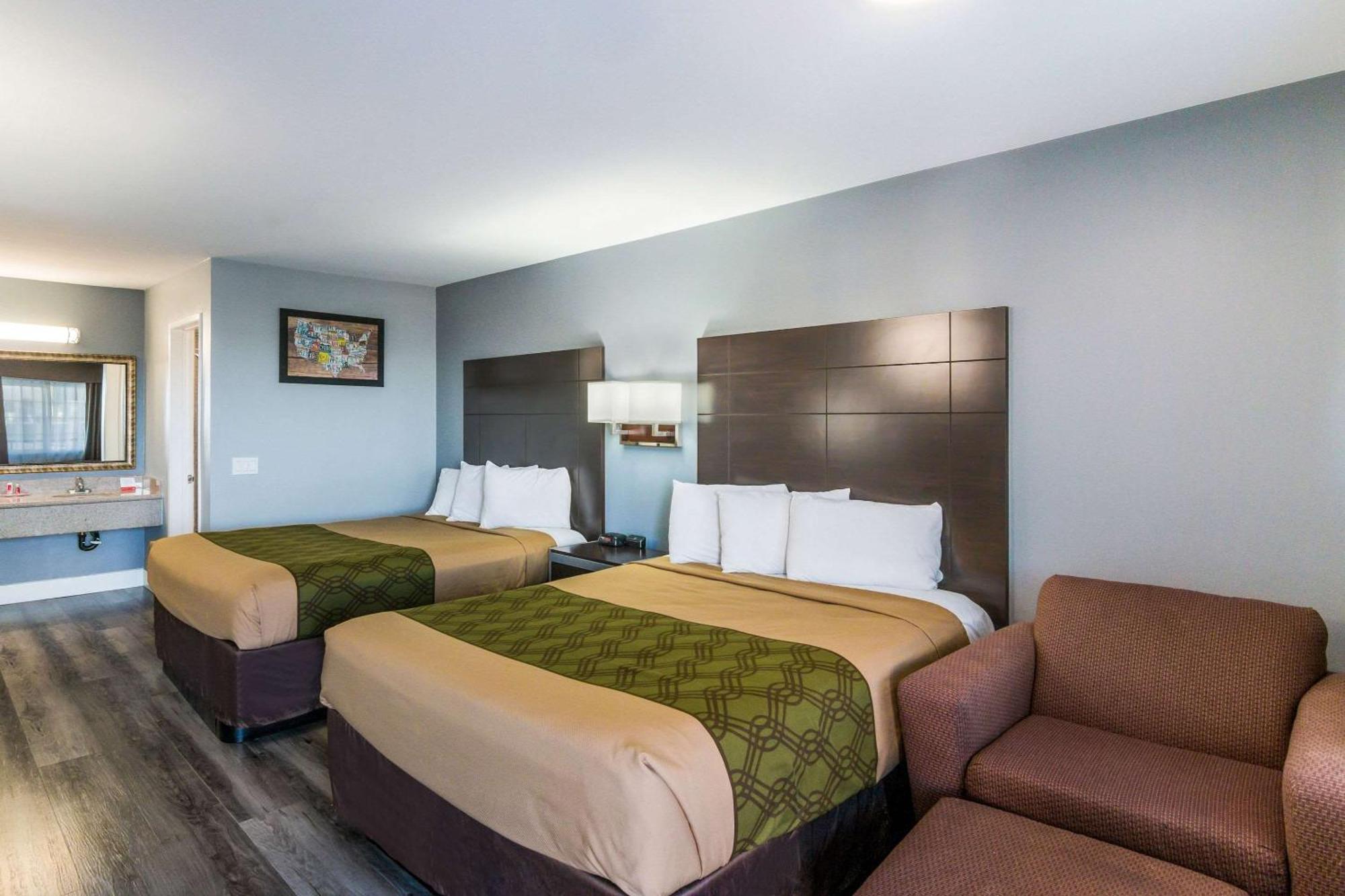 Econo Lodge Hesperia - Victorville I-15 Buitenkant foto