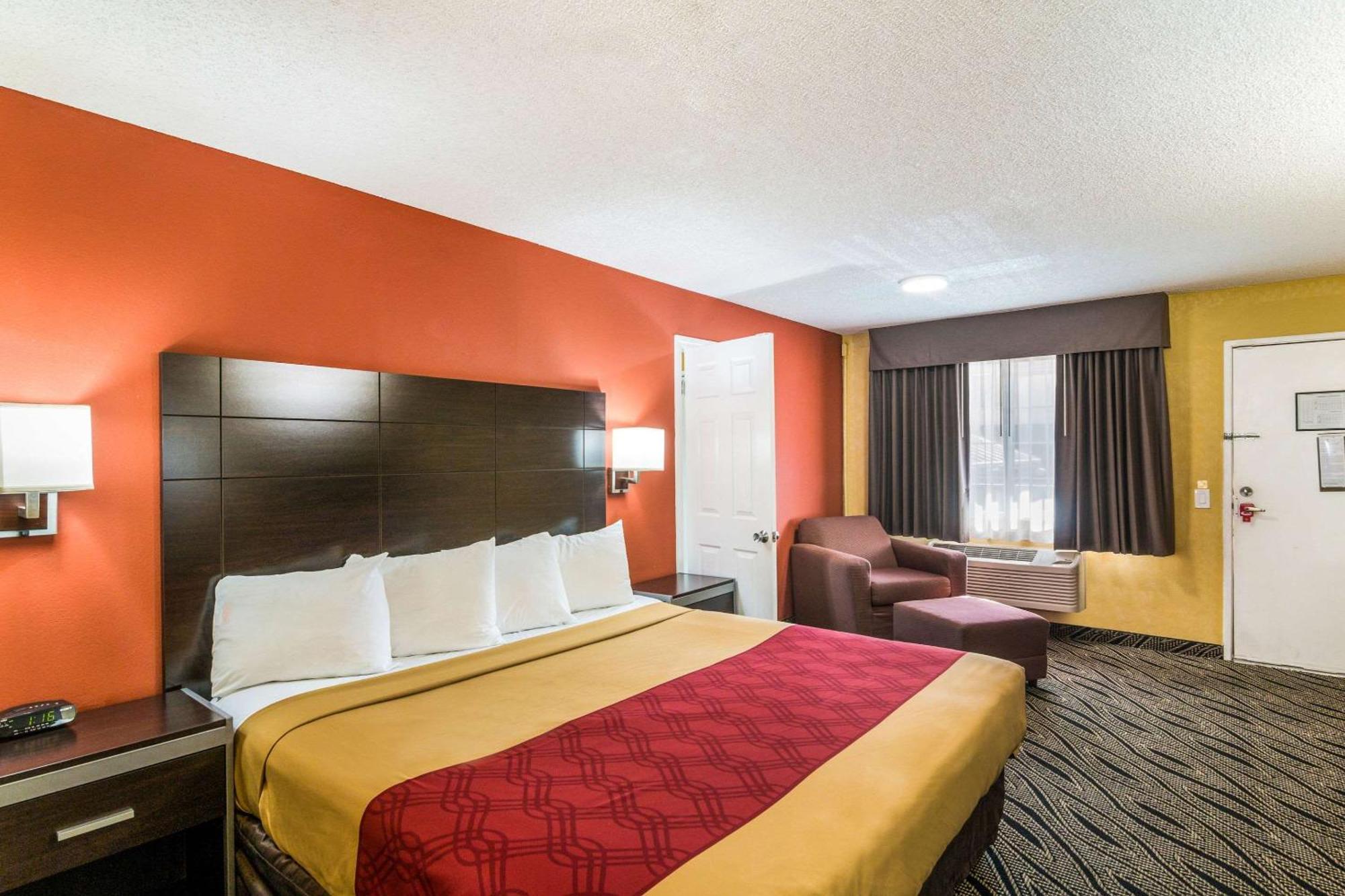 Econo Lodge Hesperia - Victorville I-15 Buitenkant foto