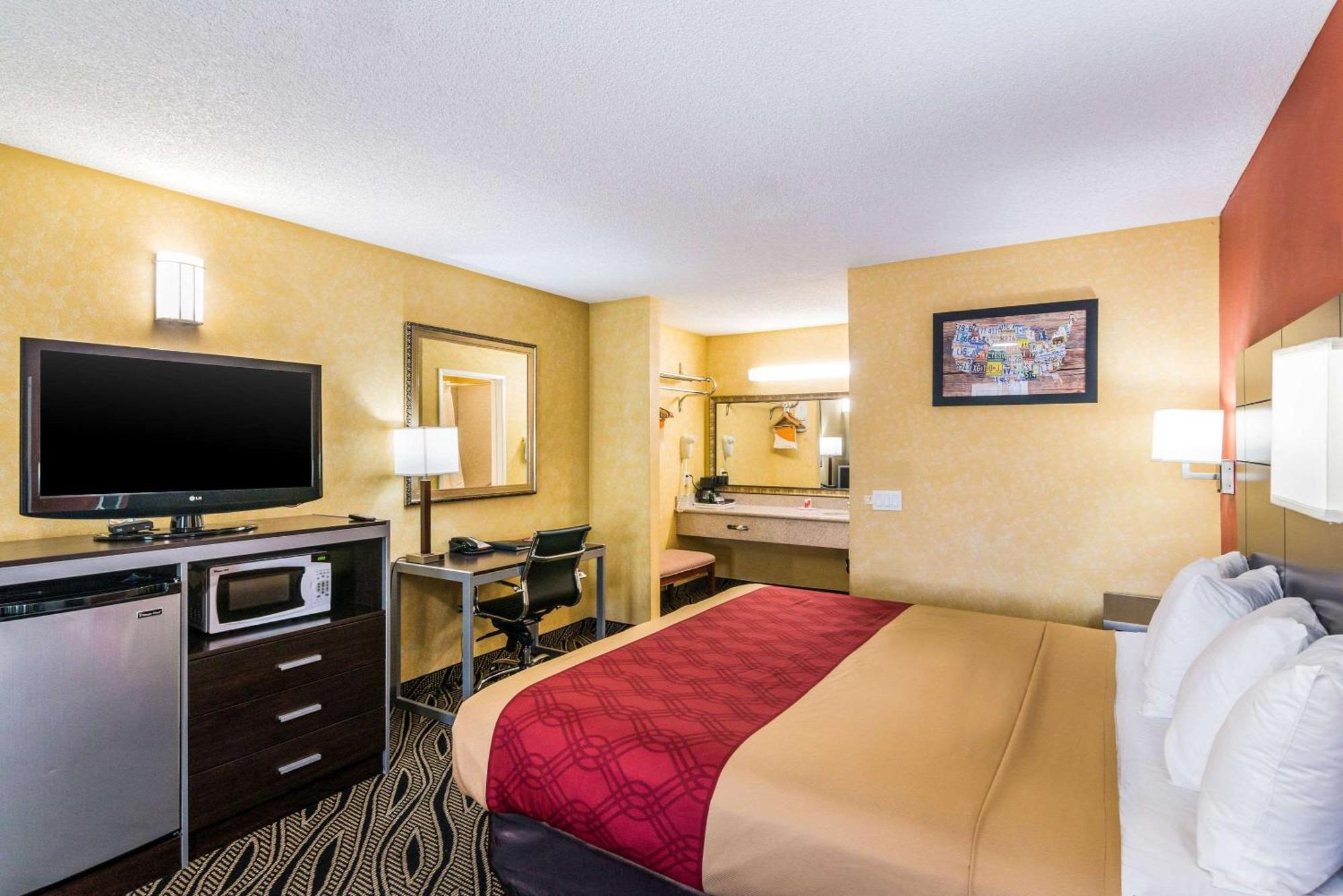 Econo Lodge Hesperia - Victorville I-15 Buitenkant foto