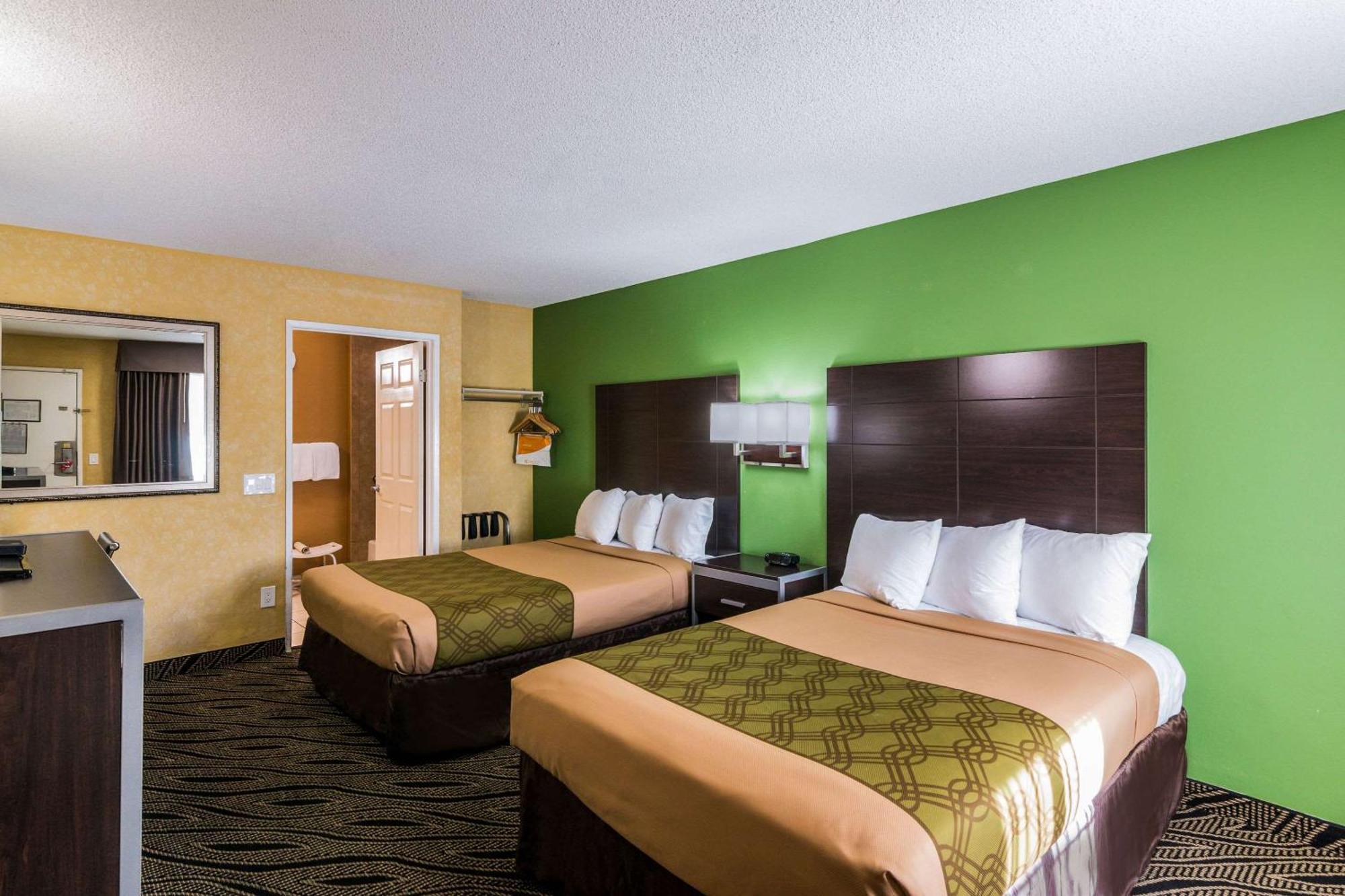 Econo Lodge Hesperia - Victorville I-15 Buitenkant foto
