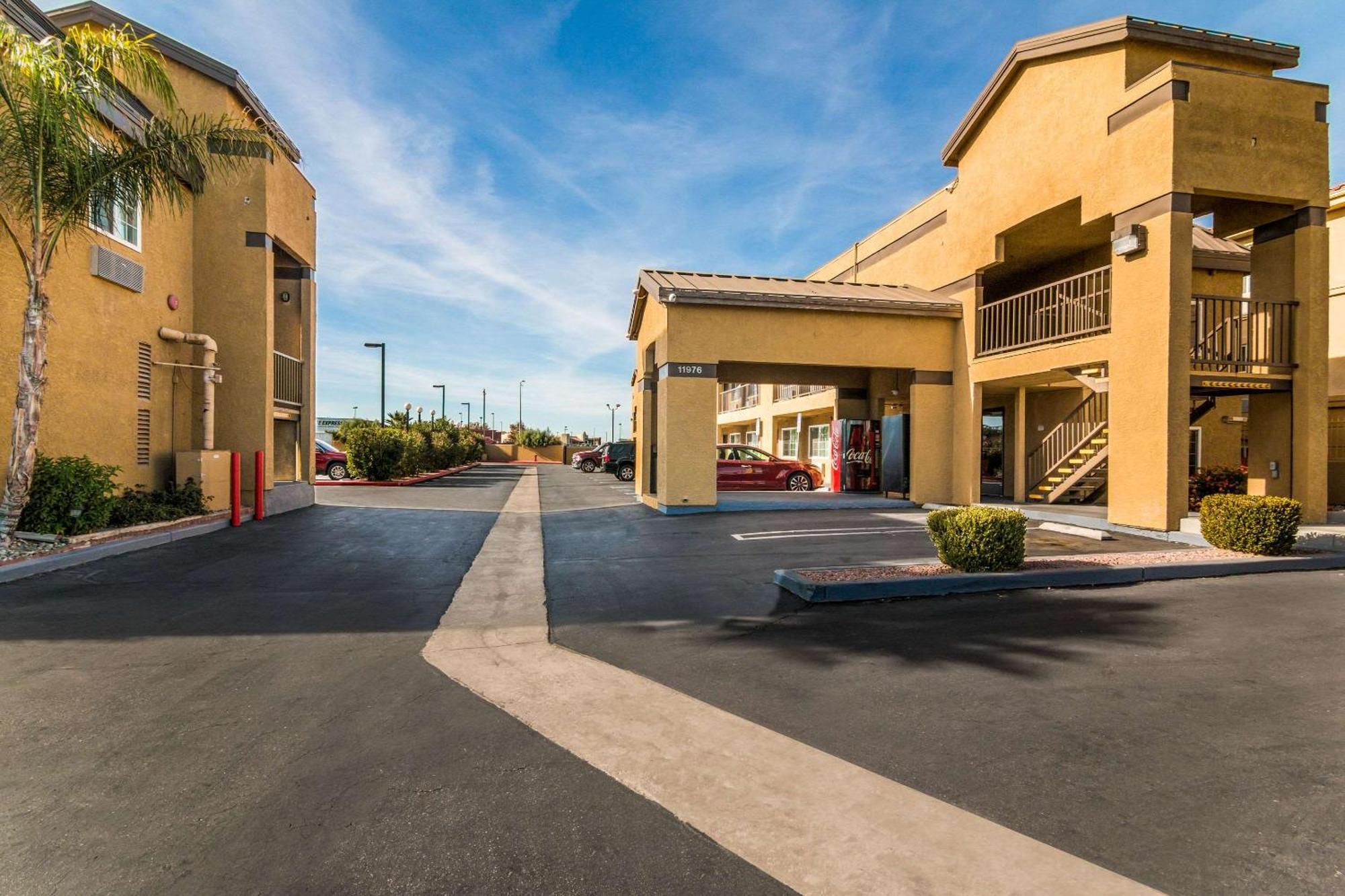 Econo Lodge Hesperia - Victorville I-15 Buitenkant foto